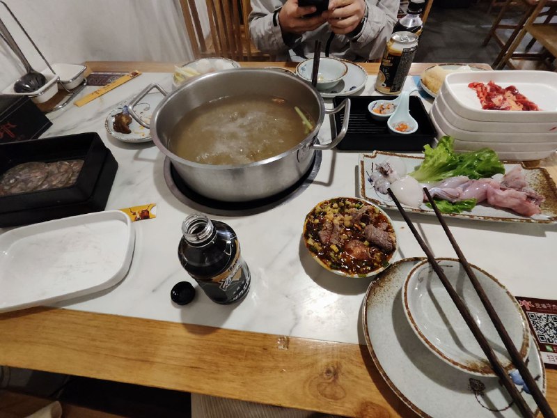 107. 【双桥牛府牛肉火锅】潮汕牛肉火锅自助！国庆在搞活动所以135，平时招商银行信用卡137，大众点评二人278