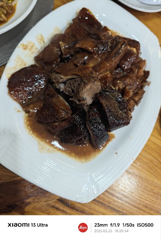 136. 【33度·新记港式烧鹅王】虽然特色是烧鹅，也很好吃，但是实际上黄鳝煲仔饭才是最应该点的